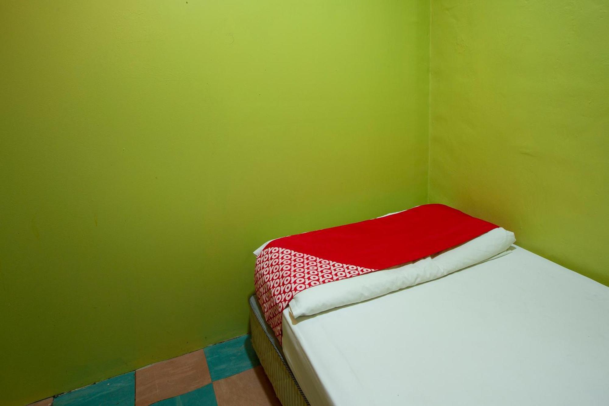 Spot On 90137 Casavilla Hotel Pudu Kuala Lumpur Luaran gambar