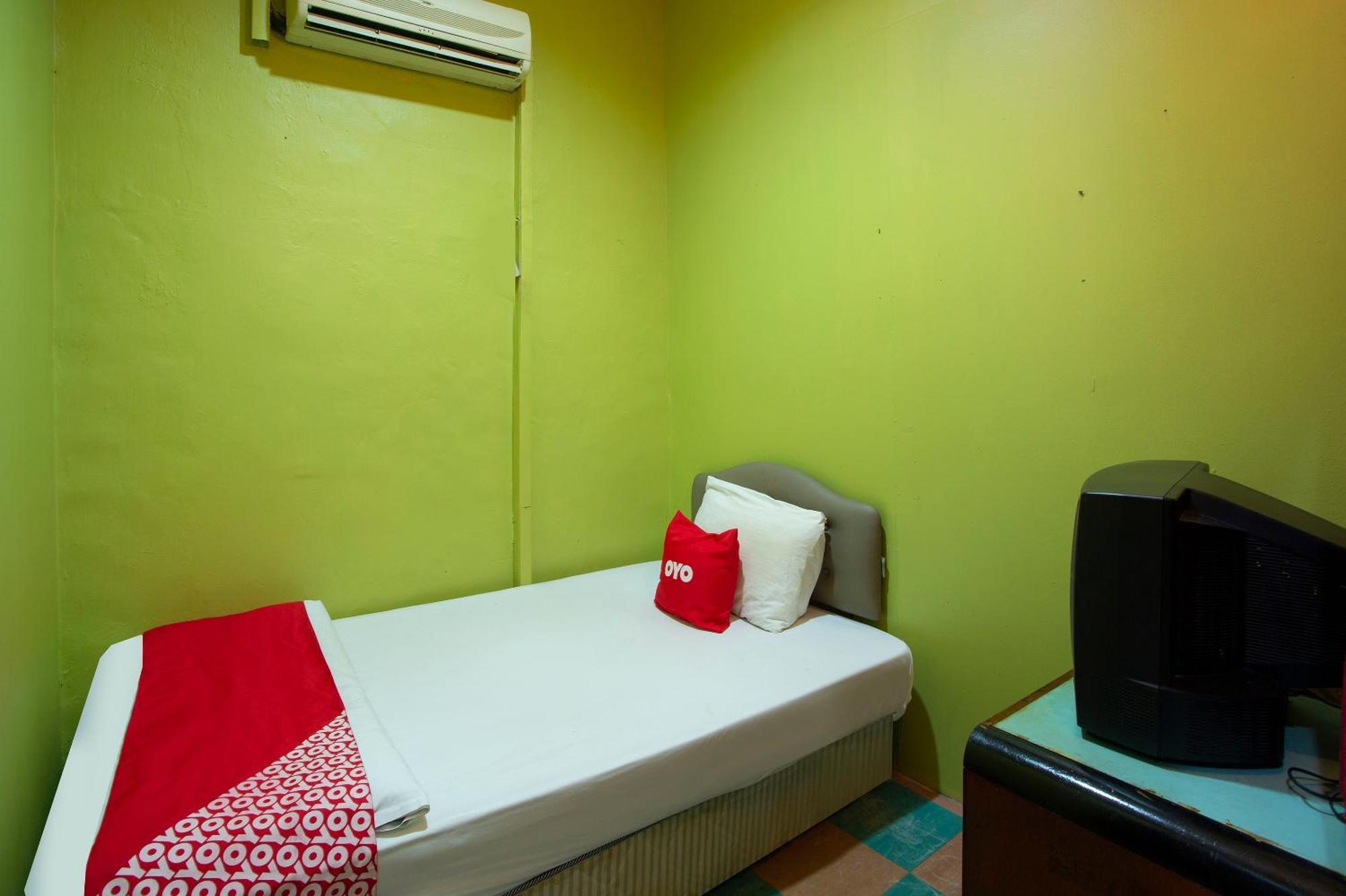 Spot On 90137 Casavilla Hotel Pudu Kuala Lumpur Luaran gambar
