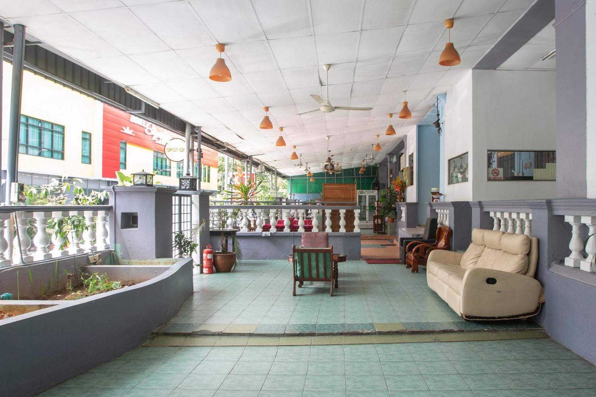 Spot On 90137 Casavilla Hotel Pudu Kuala Lumpur Luaran gambar